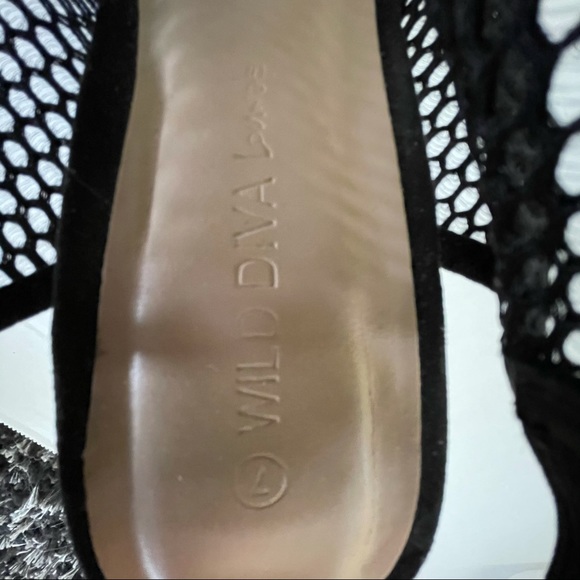 WILDE DIVA LOUNGE - Susie Block Heel Mule Sandals - Picture 9 of 12